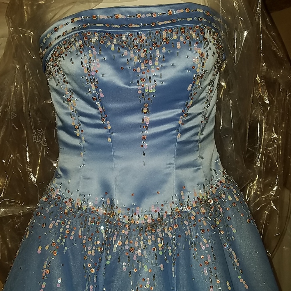 Prom dress